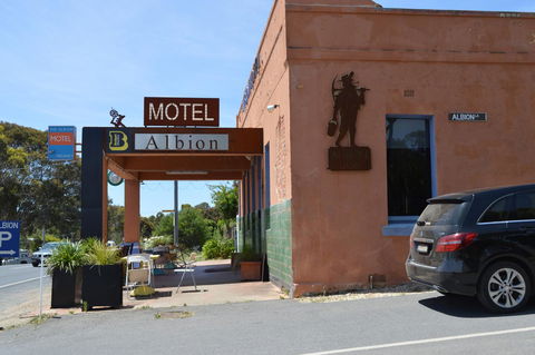 The Albion Motel Castlemaine - Sydney Tourism 6