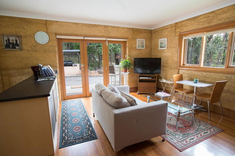 Bundjil Studio - Sydney Tourism 6