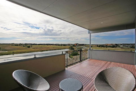 1 Pebble Place - Sydney Tourism 14