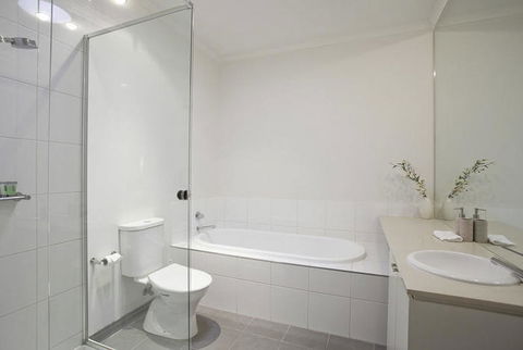 Torquay Golf Retreats - Pool, Beach, Tennis, Golf - Sydney Tourism 5