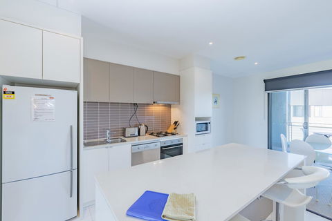 Stylish 3 Bedroom Townhouse - Free Parking - Sydney Tourism 11
