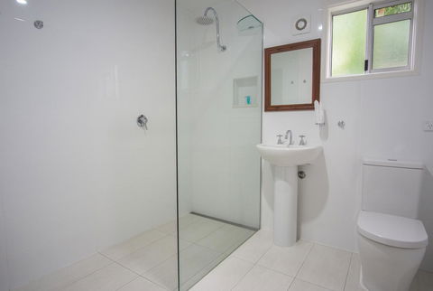 Debbie\'s Place - Sydney Tourism 16