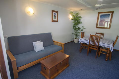 Debbie\'s Place - Sydney Tourism 41