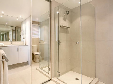 La Mer Sunshine Beachfront - Sydney Tourism 11