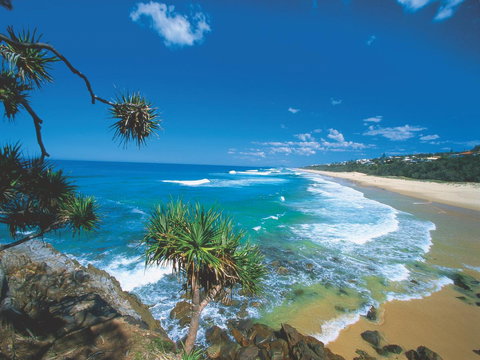 La Mer Sunshine Beachfront - Sydney Tourism 24