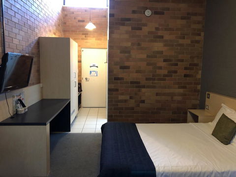 Bribie Island Hotel - Sydney Tourism 3