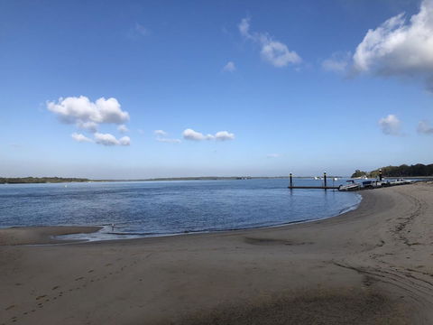 Bribie Island Hotel - Sydney Tourism 6