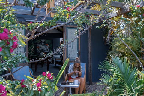 Backpackers At 1770 - Sydney Tourism 1