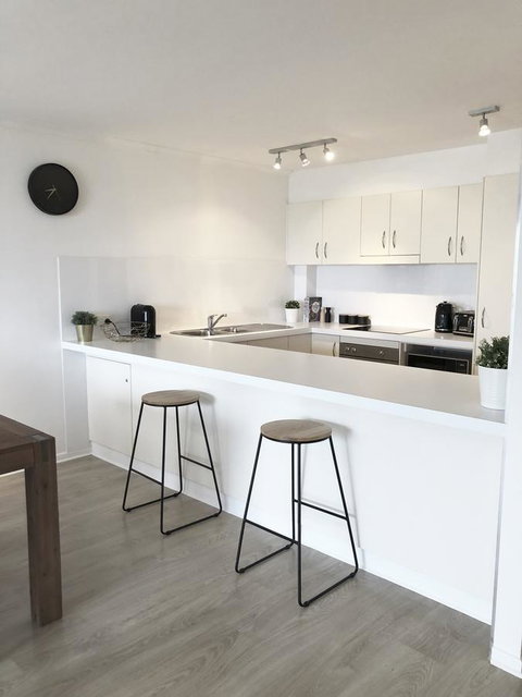Sunshine Beach Luxe Apartment - Sydney Tourism 5