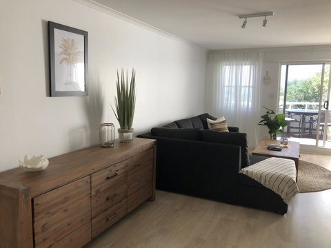 Sunshine Beach Luxe Apartment - Sydney Tourism 26