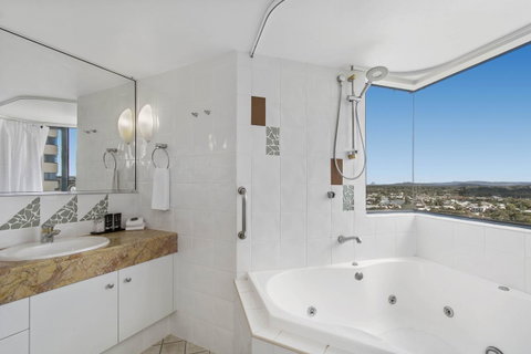 Mantra Mooloolaba Beach - Sydney Tourism 24