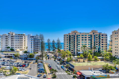Direct Collective - Sea Breeze Mooloolaba - Sydney Tourism 0