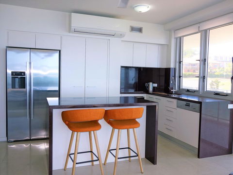 Oshen Holiday Apartments Yeppoon - Sydney Tourism 21