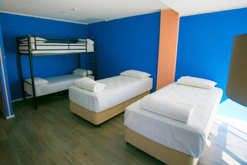 Rainbow Bay Backpackers - Sydney Tourism 10