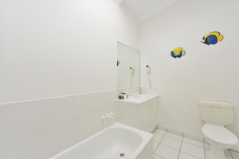 Seascape Holidays At Beachfront Terraces - Sydney Tourism 8