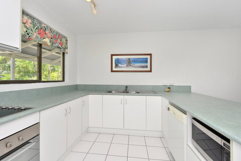 Seascape Holidays At Beachfront Terraces - Sydney Tourism 14