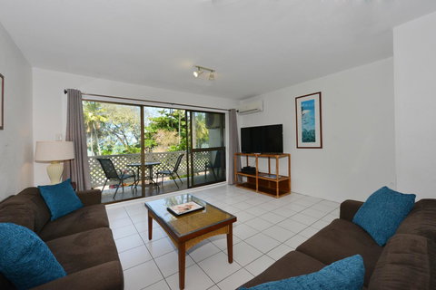 Seascape Holidays At Beachfront Terraces - Sydney Tourism 3