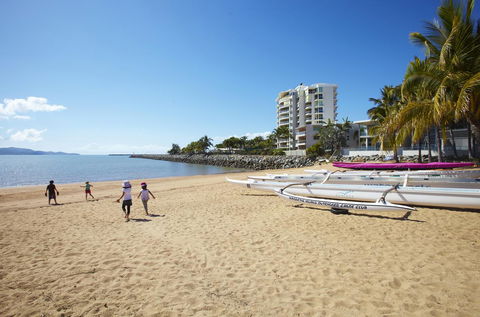 Mariners North Holiday Apartments - Sydney Tourism 1