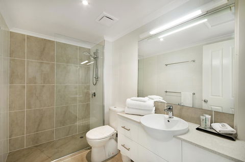 Mariners North Holiday Apartments - Sydney Tourism 39