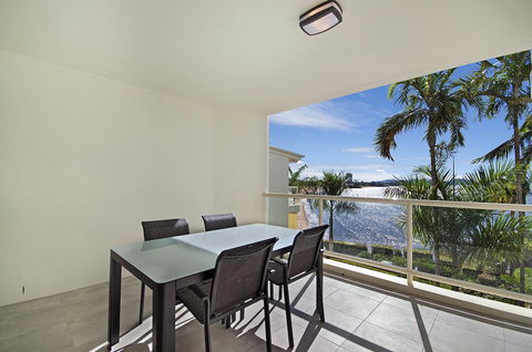 Mariners North Holiday Apartments - Sydney Tourism 7