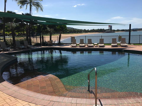 Mariners North Holiday Apartments - Sydney Tourism 6