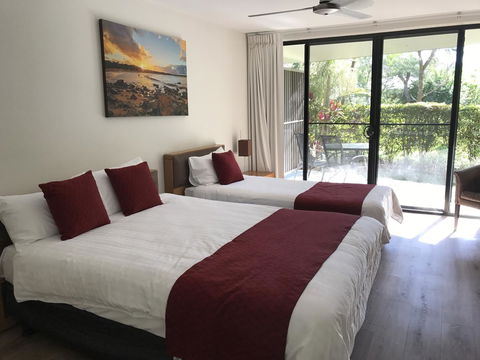 Agnes Water Beach Club - Sydney Tourism 18