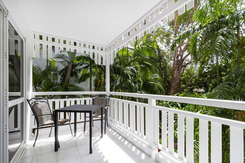 The White House Port Douglas - Sydney Tourism 25