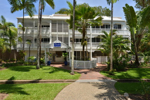 The White House Port Douglas - Sydney Tourism 0