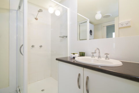 The Port Douglas Queenslander - Sydney Tourism 8