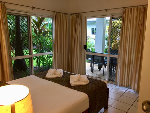 The Port Douglas Queenslander - Sydney Tourism 4