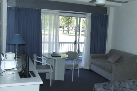 Dalby Manor Motor Inn - Sydney Tourism 37