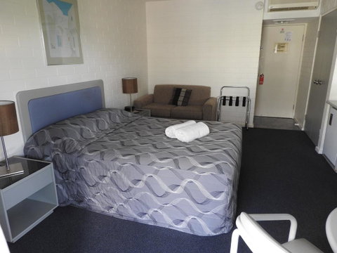 Dalby Manor Motor Inn - Sydney Tourism 11