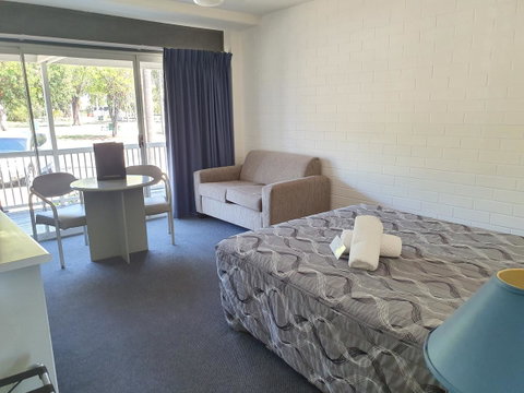 Dalby Manor Motor Inn - Sydney Tourism 1