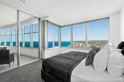 Q1 Resort & Spa - Official - Sydney Tourism 35