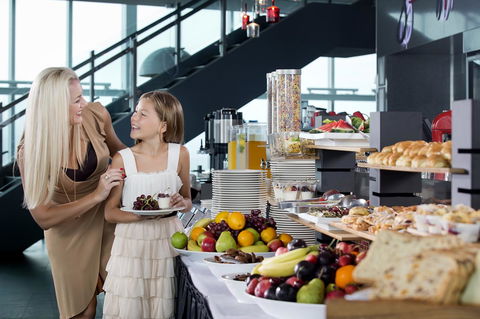 Q1 Resort & Spa - Official - Sydney Tourism 21