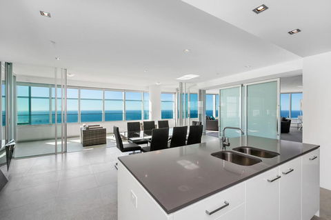 Q1 Resort & Spa - Official - Sydney Tourism 29