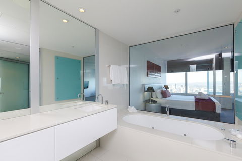 Q1 Resort & Spa - Official - Sydney Tourism 39