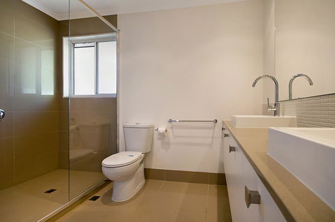 Skippers Cove Waterfront Resort - Sydney Tourism 9