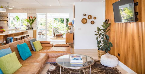 Jamaica Beach House - Sydney Tourism 7