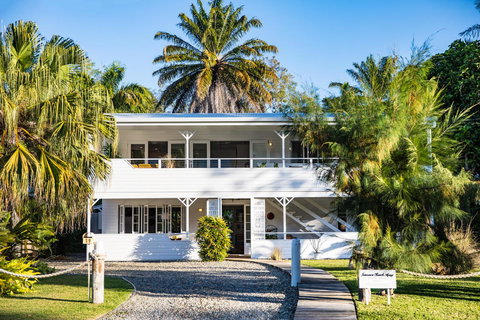 Jamaica Beach House - Sydney Tourism 0