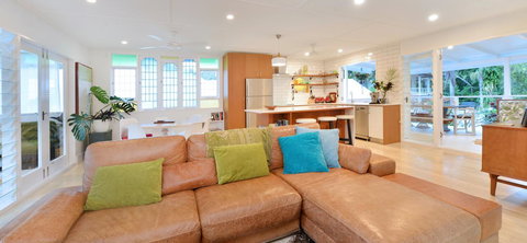 Jamaica Beach House - Sydney Tourism 38