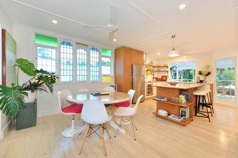 Jamaica Beach House - Sydney Tourism 34