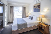 Book Emerald Accommodation Vacations Sydney Tourism Sydney Tourism