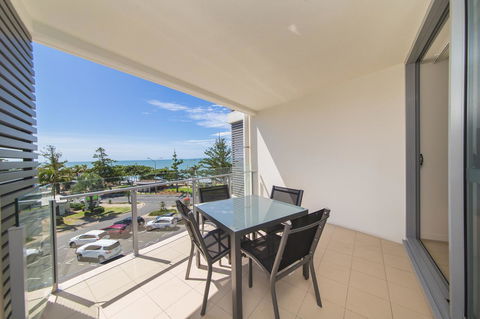 Salt Yeppoon - Sydney Tourism 0