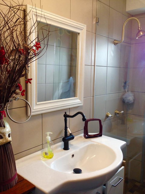 XYL Pets Friendly Seaside Boutique Guesthouse - Sydney Tourism 1