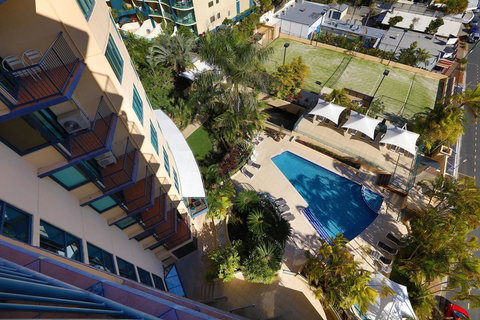 Peninsular Beachfront Resort - Sydney Tourism 27