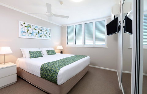 Peninsular Beachfront Resort - Sydney Tourism 26