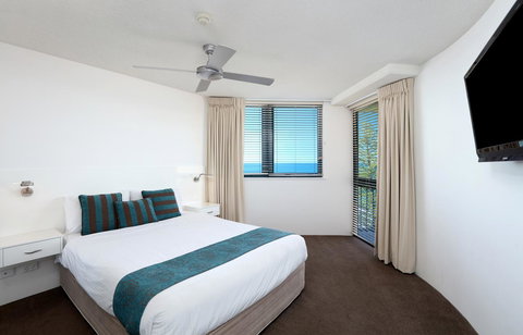 Peninsular Beachfront Resort - Sydney Tourism 10