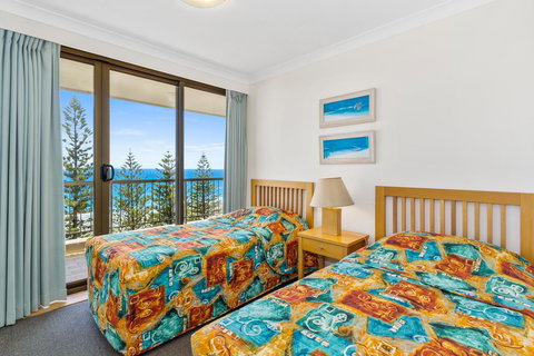 Columbia Beachfront Apartments On Rainbow Bay - Sydney Tourism 36