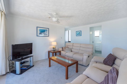 Columbia Beachfront Apartments On Rainbow Bay - Sydney Tourism 5